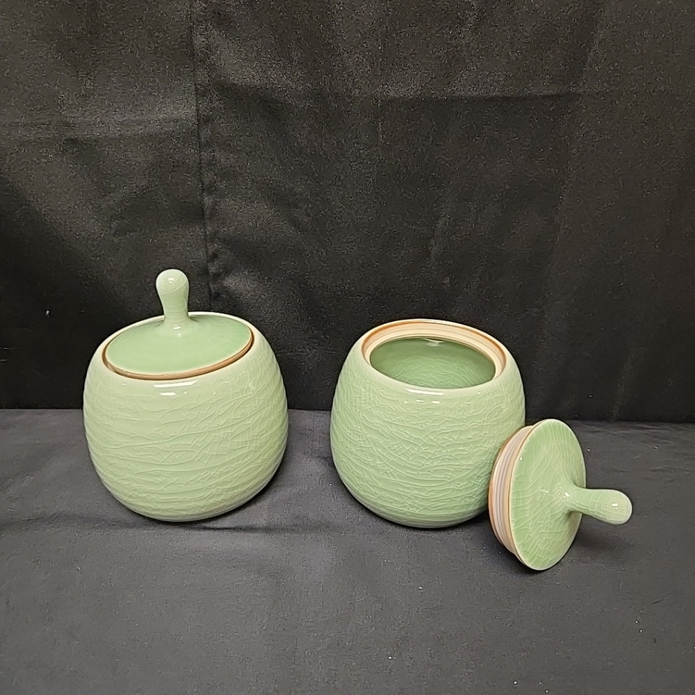 2 Pc Lot Of Ceramic Kitchen Food Storage Canisters With Air Tight Lid Sea Green